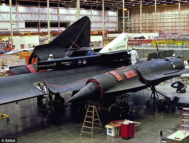 flyingsheepdog:  rocketumbl:SR-71  One of my favorite memories is watching these