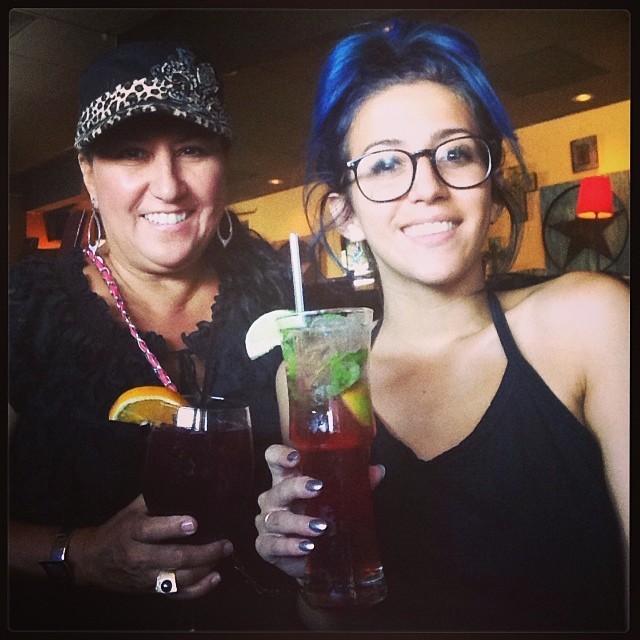 Margaritas &amp; mojitos with my mama! #hometownhappyhour (at Ticoz Resto-Bar)