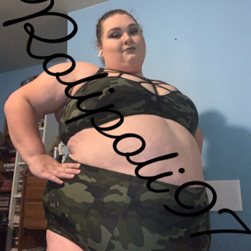 rolipoli97:Can’t get enough of this developing roll and the way i can grip it. Love how my fat just ripples🐷😈💦 #ssbbw #feedee #bbw #immobilty 