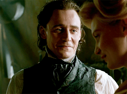 Get Yourself Someone Who Looks At You The Way Thomas Sharpe Looks At Edith Cushing