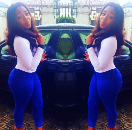 jazziedad:  Sexy&Curvy Mz CityBarBie 😁 😍 😍