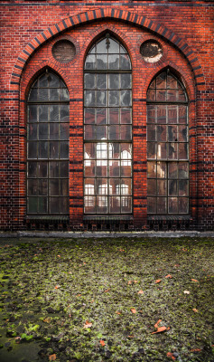 Sovietgoner:  ‘Manus Dei’ Red Brick Temple Of Human Nature.