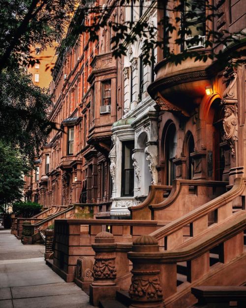 legendary-scholar:  New York City Brownstones.