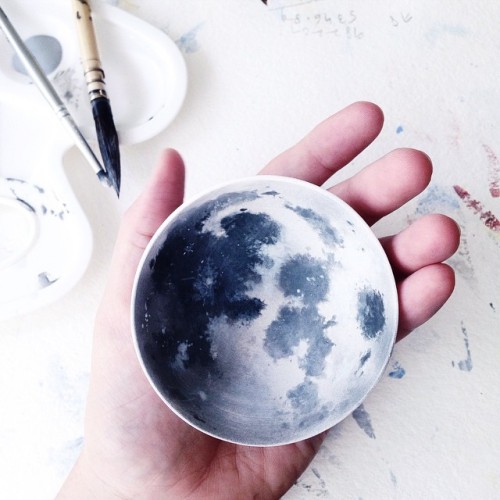 sosuperawesome:  Ceramics by Niharika Hukku on Instagram Follow So Super Awesome on Instagram  