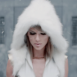 bllankspace: It’s so sad to think about the good times. You and I.