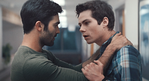 feelsforsterek:Doesn’t your favorite Sourwolf deserve a hug? 