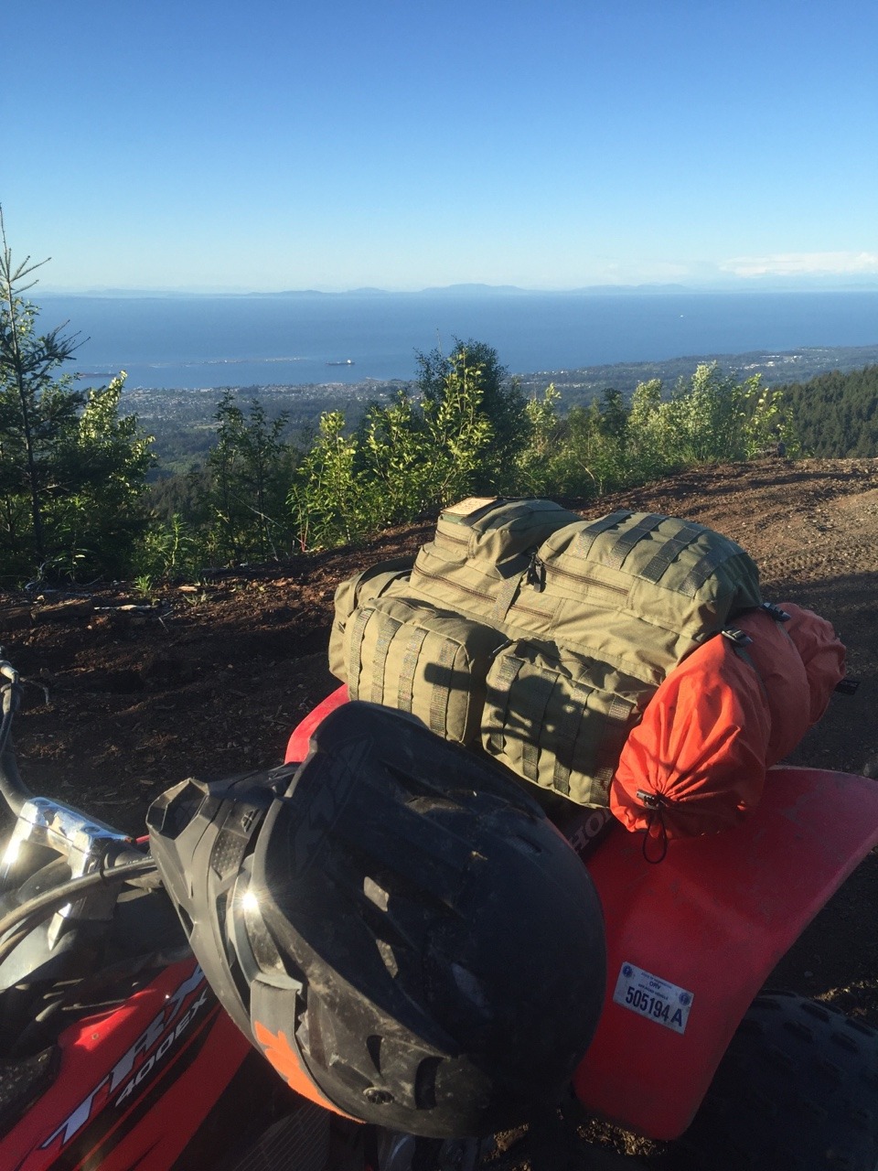 Me and @quadjunky took the quads out and camped at our favorite lookout. Good little