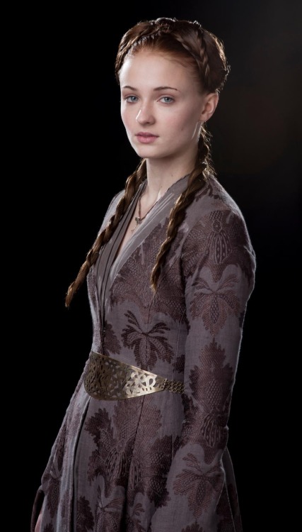 costumeloverz71:Sansa Stark (Sophie Turner) Purple leaf cloak.. Game Of Thrones (2011-2018).. Costum