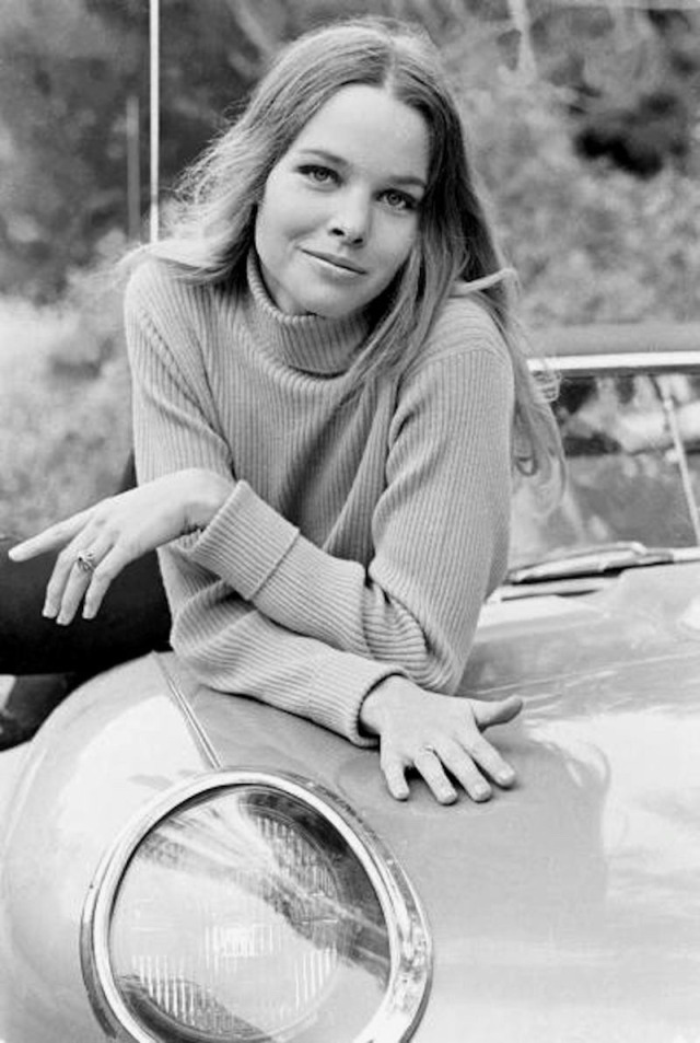 The Mamas and the Papas - Michelle Phillips