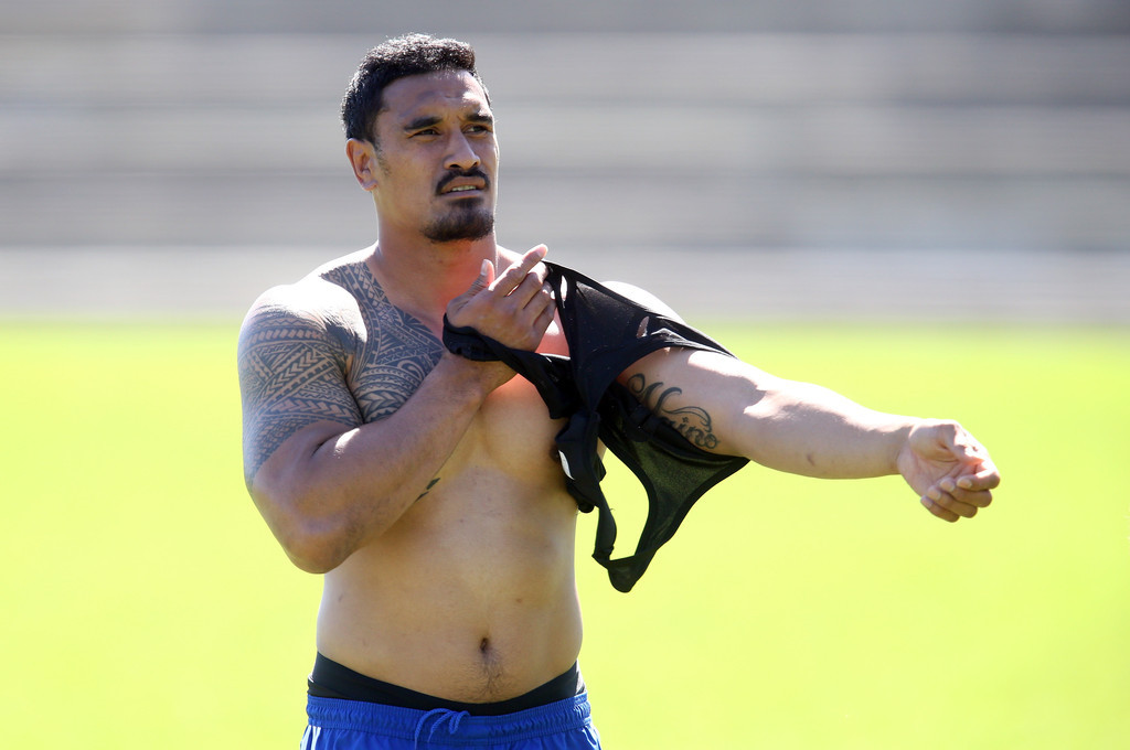 giantsorcowboys:  Hump Day Hunk! No Singing The Blues With Number 8 Of The Blues, Jerome