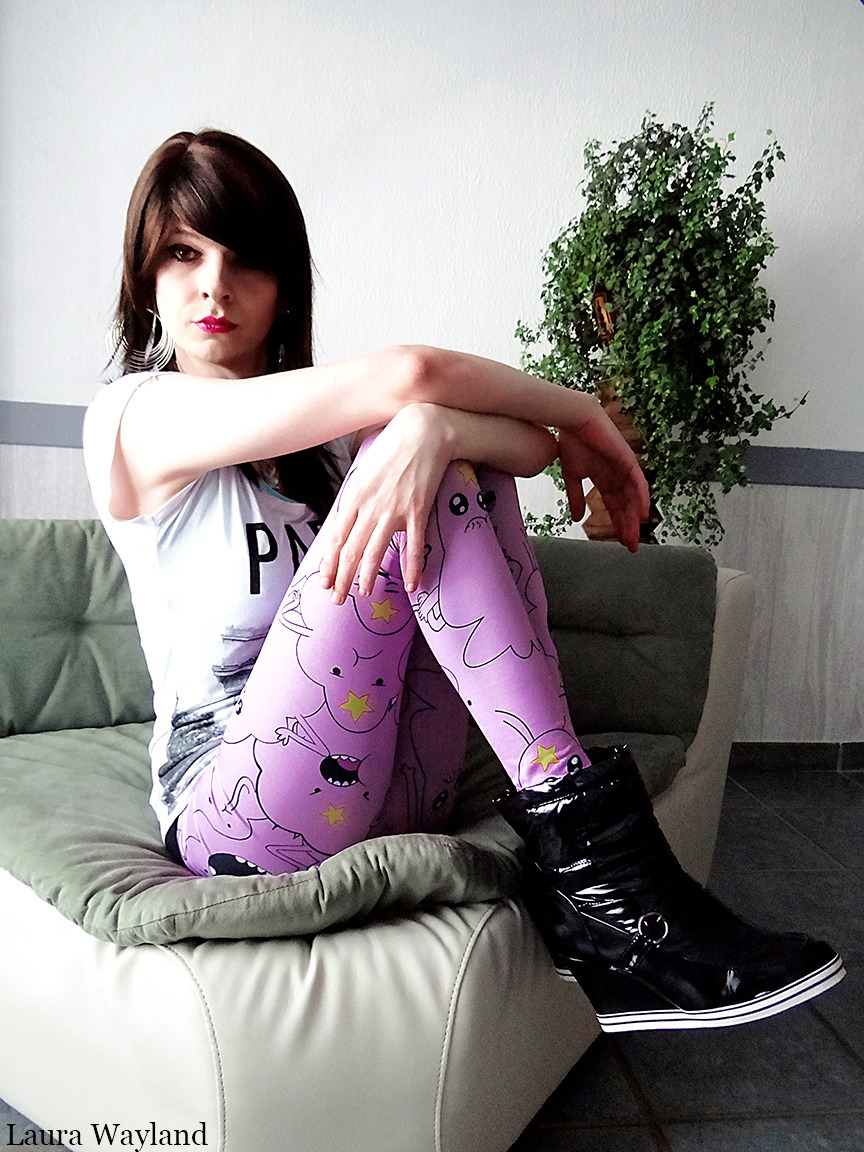 lauratgirl:  New leggings :pEtsy : https://www.etsy.com/fr/shop/CharmOLatexFaceBook