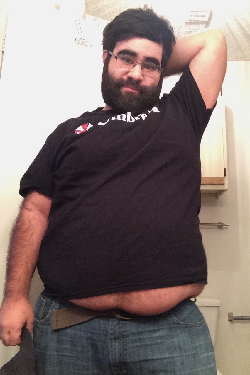 fierybiscuts:  I was really bored before work so I snapped a few pictures of me getting