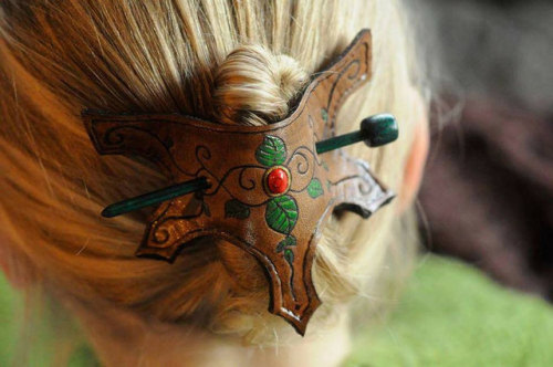 sosuperawesome:  Hair Pin Barettes - including Dragon Pins - by Two Towers on Etsy 