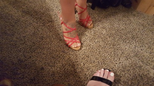 feetnheels84: some new pics of my new pedi a friend stepping on me and of course i love wearing heel