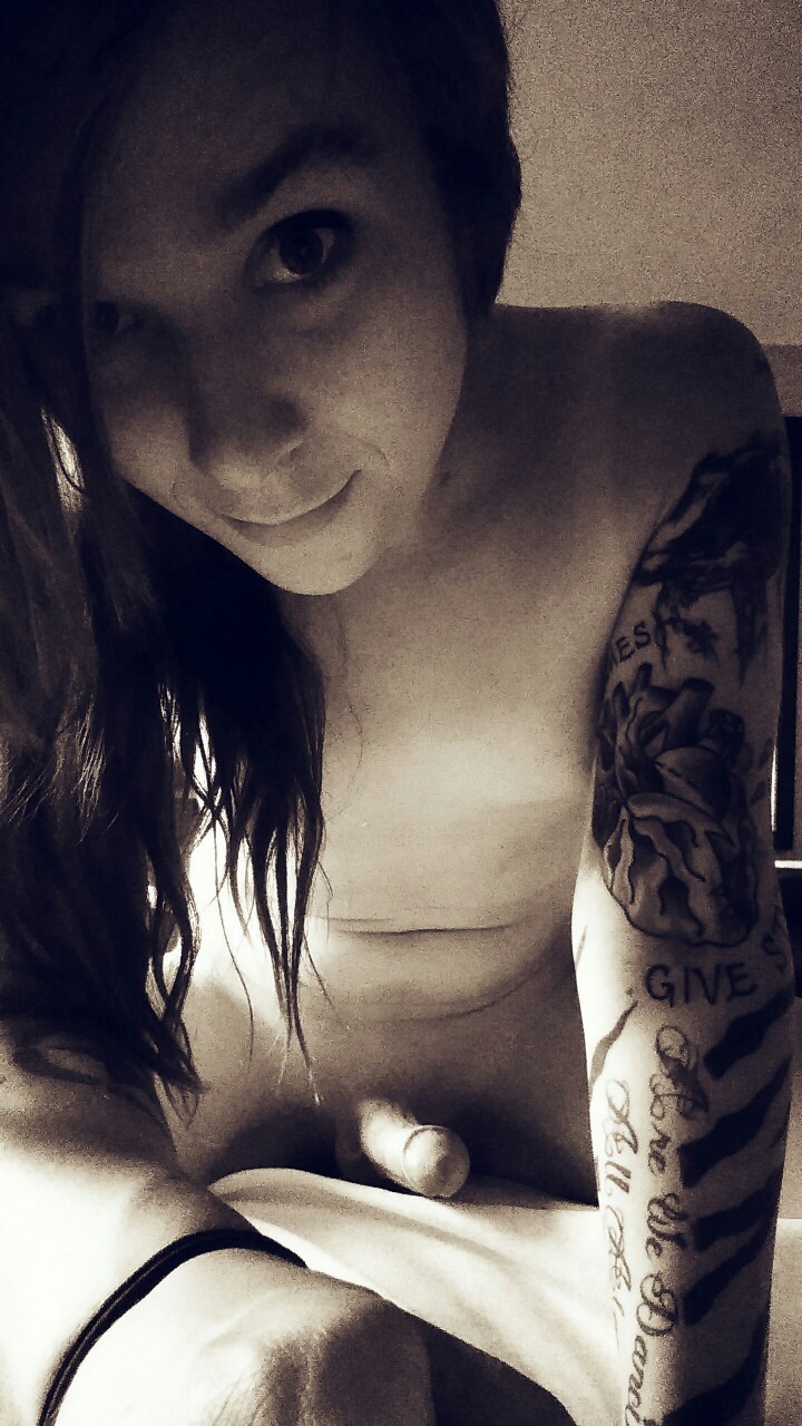 strangesexaddiction:  trap-encyclopedia:   Taryn is an acid and lewd femboy. She