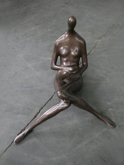 the contemporary sculpture of Emil Alzamora