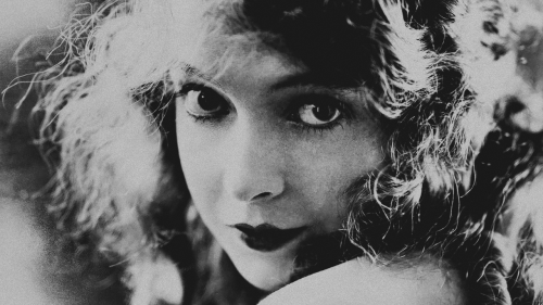 thebacall:  “You can get through life with bad manners, but it’s easier with good manners.  “HAPPY BIRTHDAY   Lillian Diana Gish,   October 14, 1893.