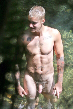 m2mhotaction:  pho-hup:  Justin bieber nude