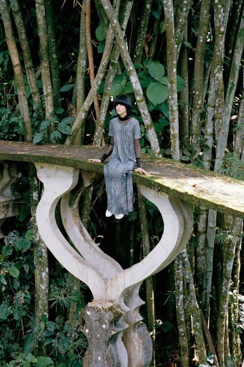 amandacharchian: cabezadehongo:    Amanda Charchian  for i-D Mexico and Alejandra Quesada 