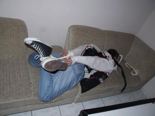 asicswrestoneweb:MORE CONVERSE CAPTIVES: