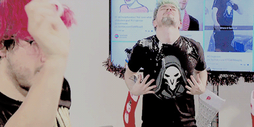 ciaramcgeesprat:  Mark: Dance off you and me  Jack: It’s on like Donkey Kong @therealjacksepticeye @markiplier
