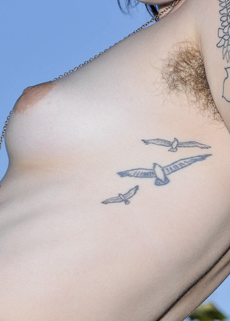 Women's hairy armpits