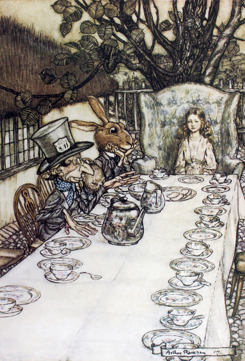 fer1972:Today’s Classic: Arthur Rackham’s Books and Fairy Tales Illustrations (1867-1939)1. Alice an