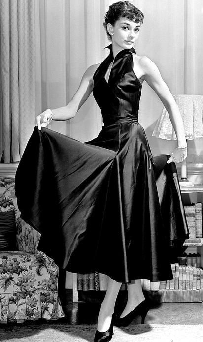vintage-fashionista: Audrey Hepburn Class in a glass - breakfast at Tiffany’s or brunch on the