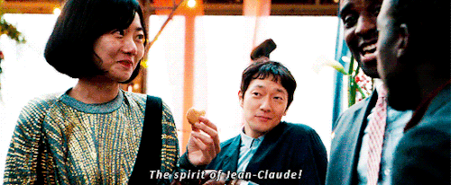 thelovelylights:#The only correct way to react when meeting Sun
