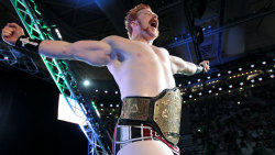 fishbulbsuplex:  World Heavyweight Champion Sheamus