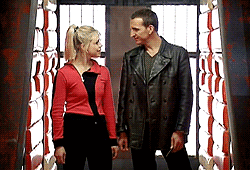 tickle-me-dalek:“We’re not a couple! Why does everyone think we’re a couple?”I really don’t know, Ro