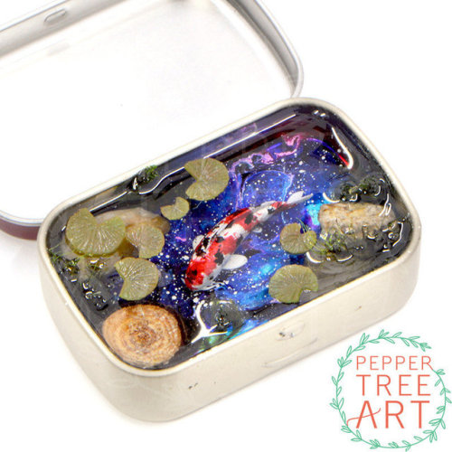 sosuperawesome:Altoid Tin Miniature PondsPepper Tree Art Shop on EtsySee our #Etsy or #Figurines tag