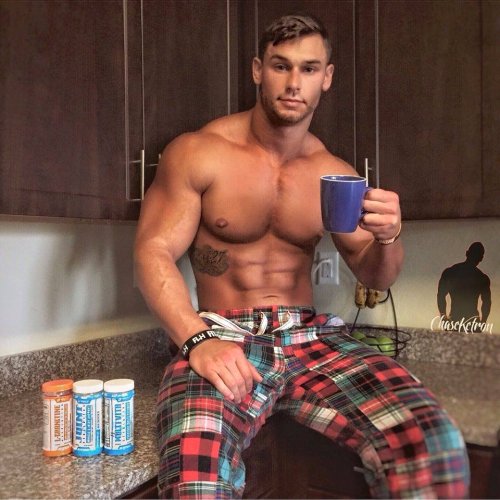 talesofthealpha:  My morning coffee and my morning fuck, both ready at the same time. 