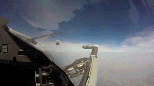eyestothe-skies:  Eurofighter Typhoon air refueling 