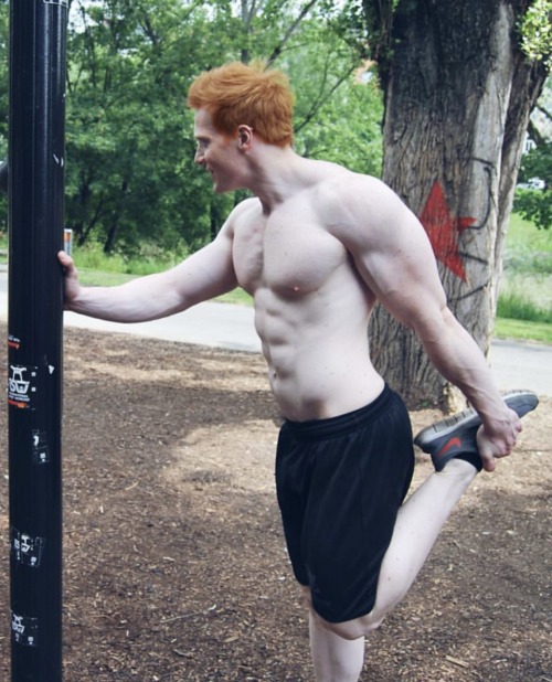 reds-and-gingers:http://reds-and-gingers.tumblr.comPlease follow these blogs! - candid♂male | swimme