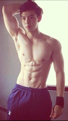 asianmusclefetish:  Original post: http://asianmusclefetish.tumblr.com