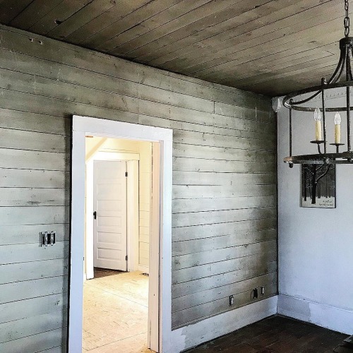 Fresh and Renovated -FARMHOUSE www.instagram.com/halfwaytoheavenhomestead