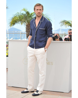 Gq:  Hey Girl: The Ryan Gosling Guide To Valentine’s Day 