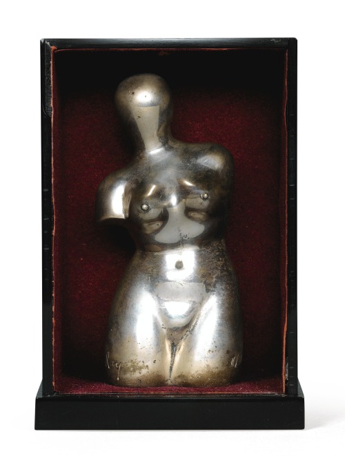 ochyming:Man Ray 1890-1976 VIERGE APPRIVOISÉE || DOMESTICATED VIRGIN (LET ME OUT), 1969 silver, pres