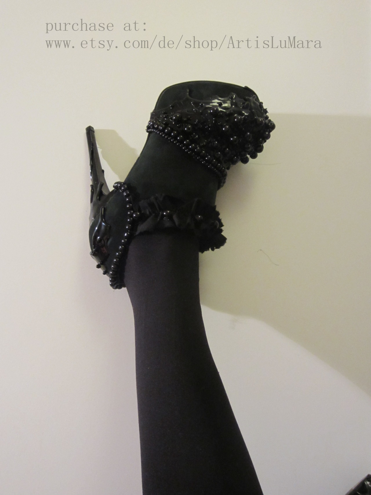 pointed-ears:  artislumara:  &ldquo;That is not dead which can eternal lie, and