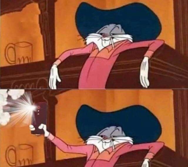 imemeflix:  Profesor: Tienen 5 minutos para tomar nota de la pizarra.Me: