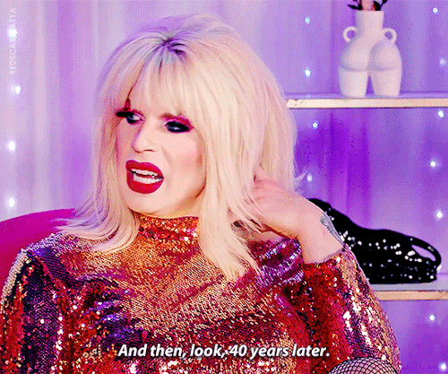 TRIXIE & KATYA REACT TO “YOUNG ROYALS”