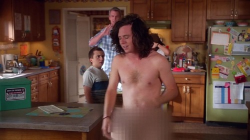 auscap: Charlie McDermott - The Middle