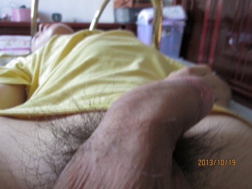 bromoatl:  Once I saw that boner while he slept I had to pull his underwear and shorts