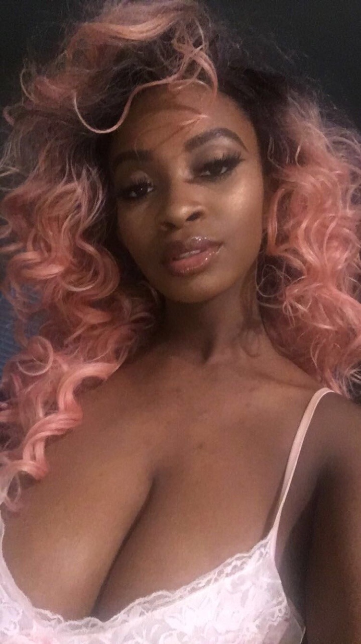cocoaa-barbiee:  