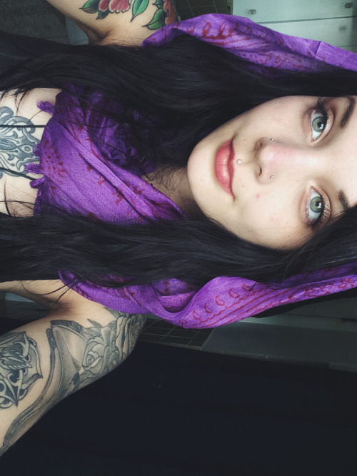 thrash-rottingout:  When did this get notes 😳