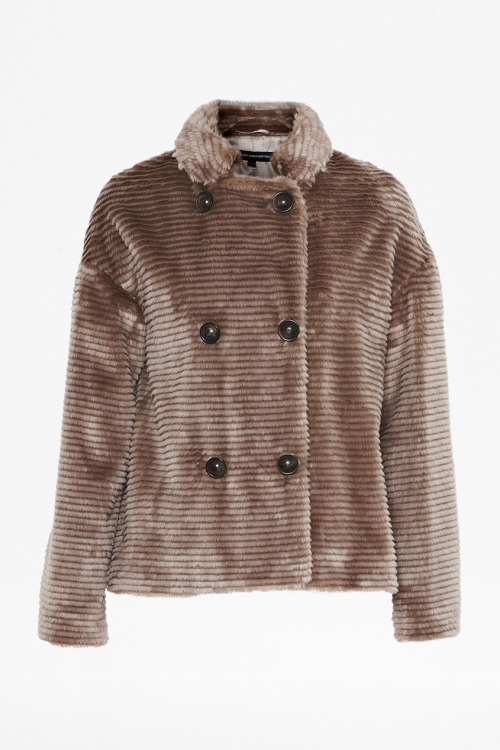 #nylongirlproblems: We Find The Perfect Faux Fur Jacket