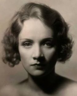  Marlene Dietrich, 1931 