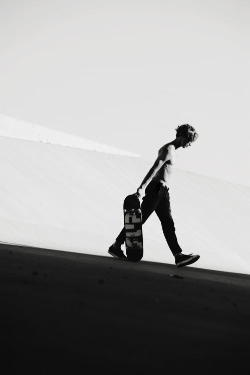 lensblr-network:  Ben Nordberg - Las Vegas - 2013 by Ryan Allan  (ryanallanphoto.tumblr.com)