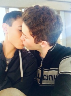 twoboysarebetter:  waistbandboy:  LOVE   love is love